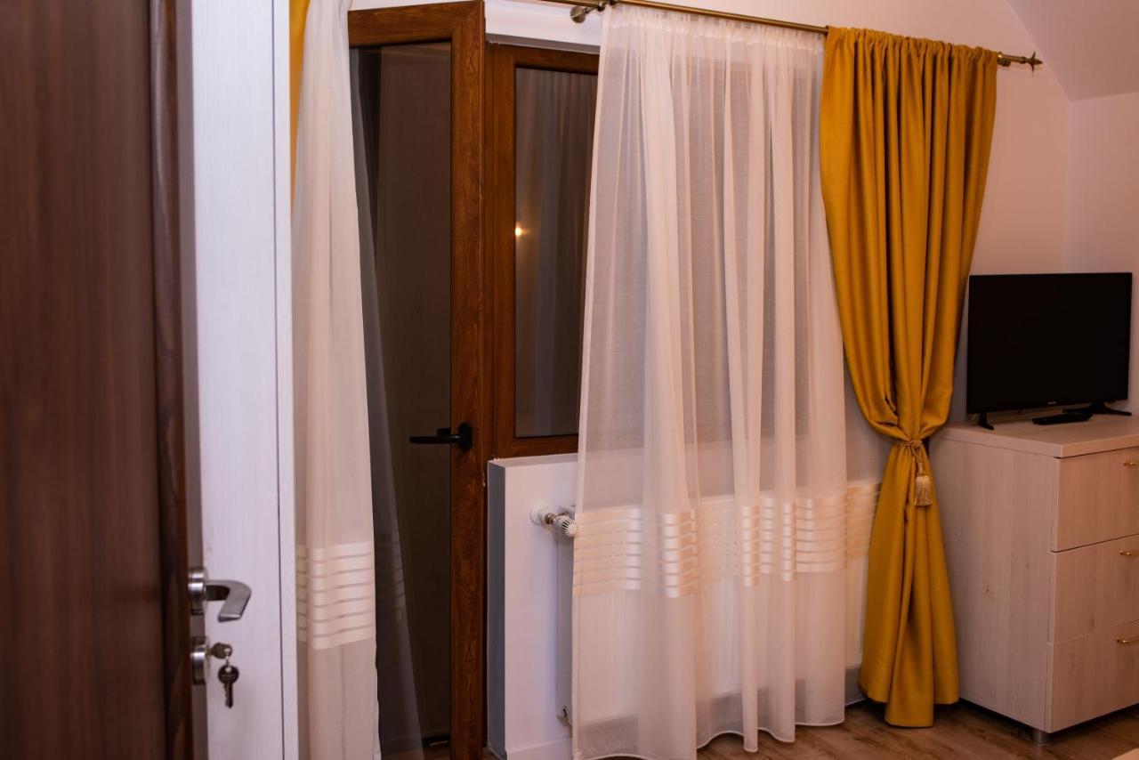 Casuta Doi Ponei Villa Buşteni Dış mekan fotoğraf